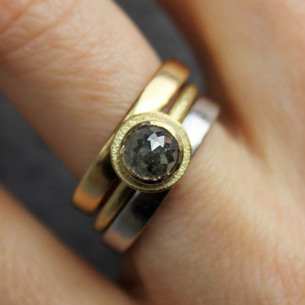 Ring mit Diamantrose als Vorsteckring