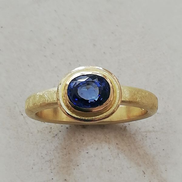 750Gold mit Safir