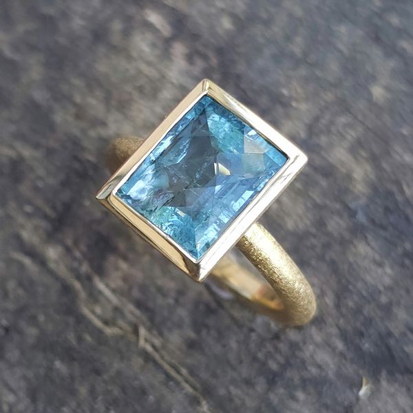 750 Gold Aquamarin
